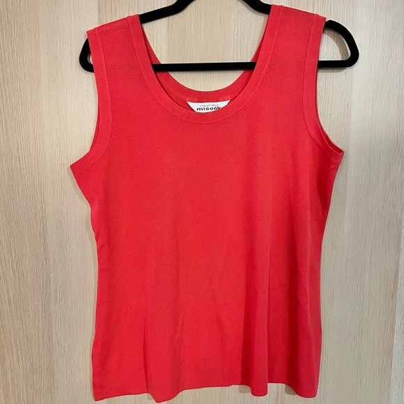 Exclusively Misook Red Knit Tank Top